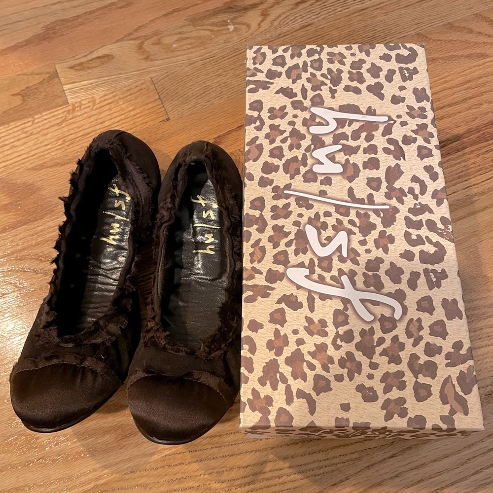 fs/ny Brown Satin Ballet Flats